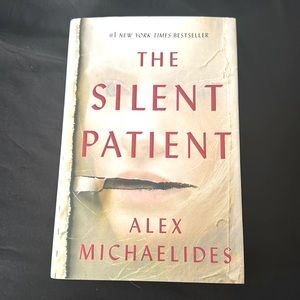 5/$25 Hardcover book. “The Silent Patient” by Alex Michaelides